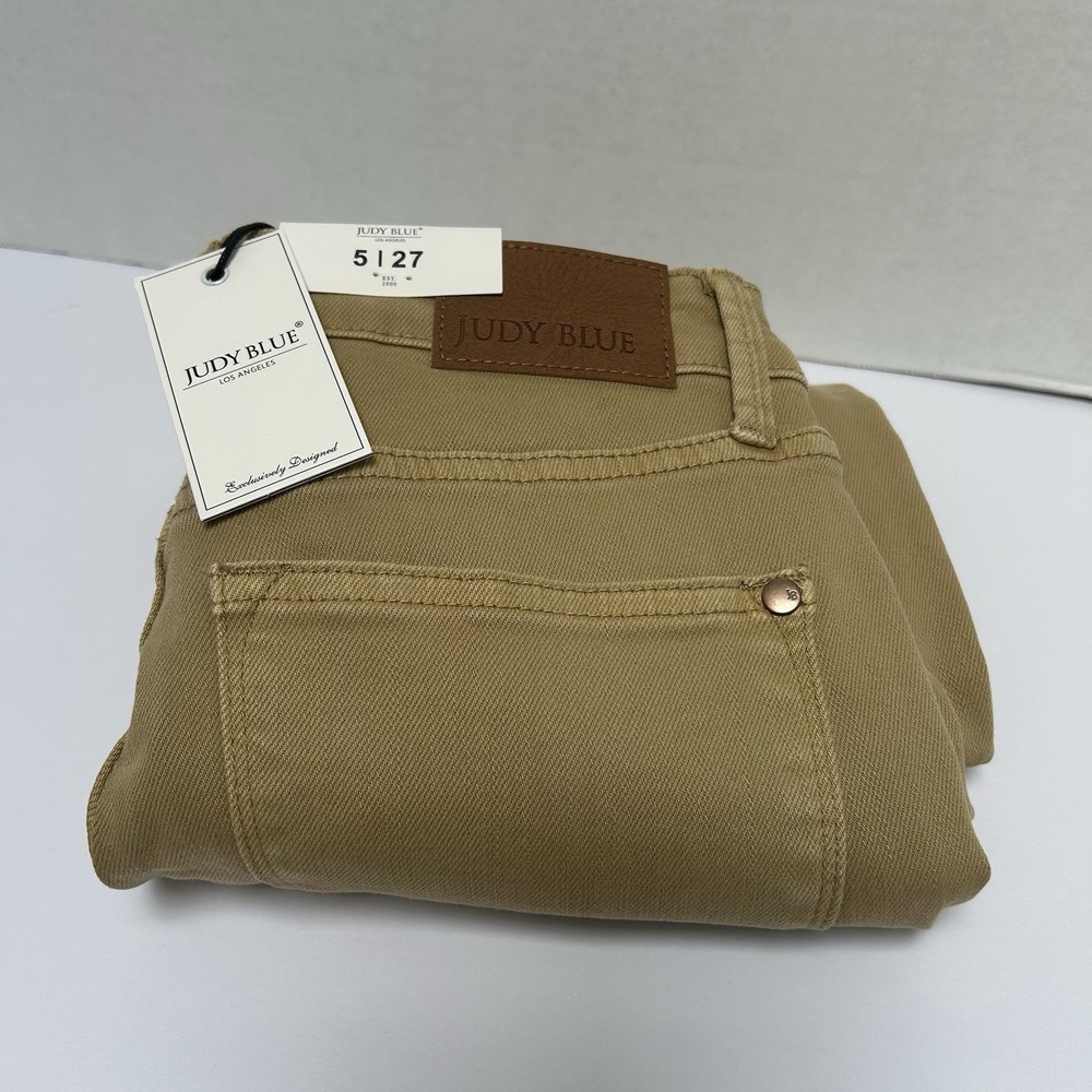 Judy Blue NWT Mid-Rise Khaki Capri Denim Jeans Size 5/27 Style #78108
